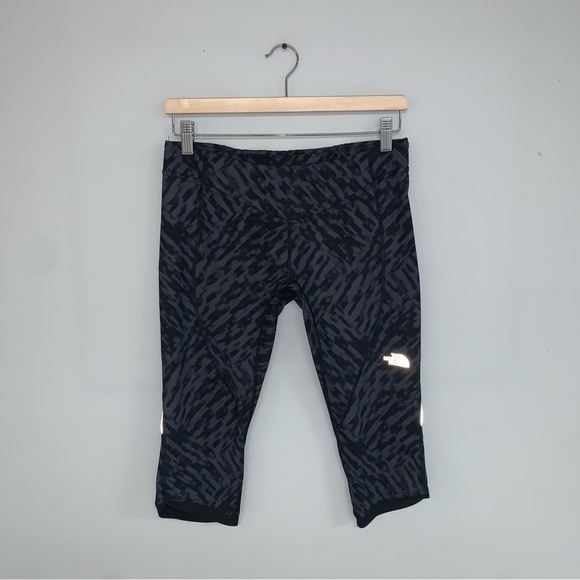 The North Face Crop Leggings Women’s Size M Black Grey Capri Tight Running Pant - Picture 3 of 9